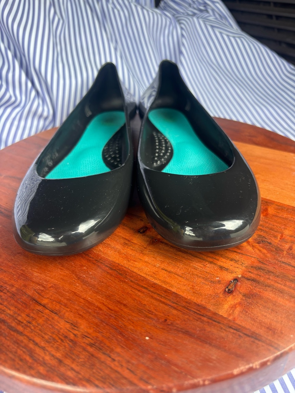 OKA B Women's Black Glossy Ballet Flats with Teal Insole